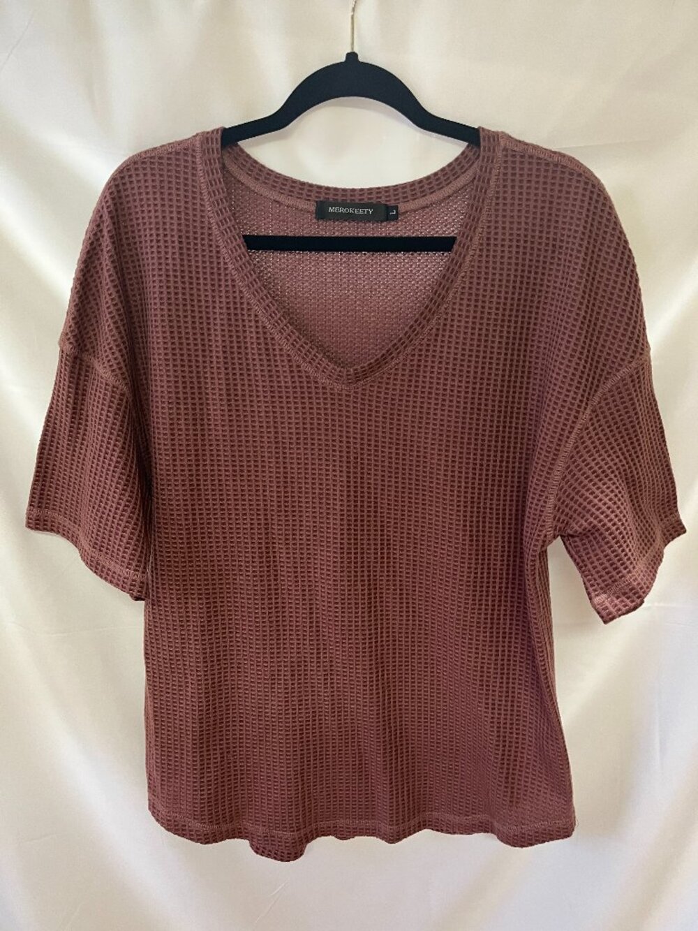 Merokeety Waffle-Knit V-Neck Blouse, Size L